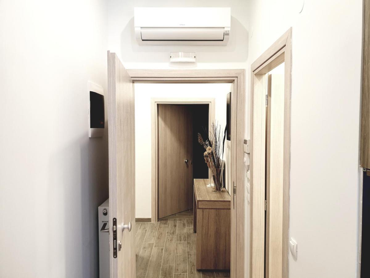 Eantos Studios And Suites Peraía Extérieur photo