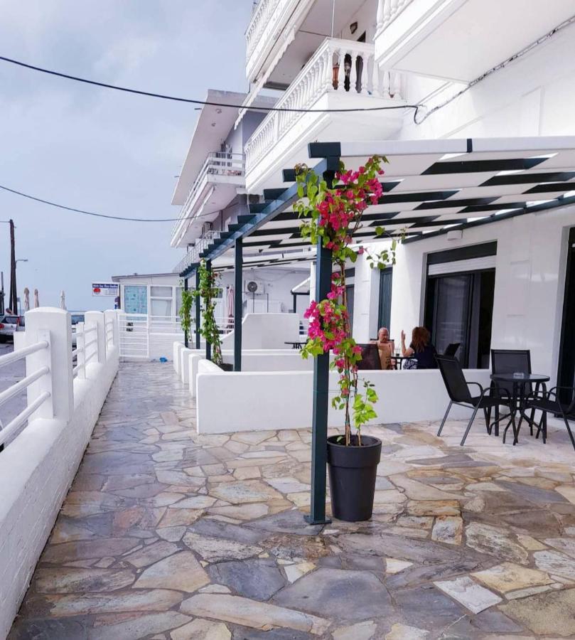 Eantos Studios And Suites Peraía Extérieur photo