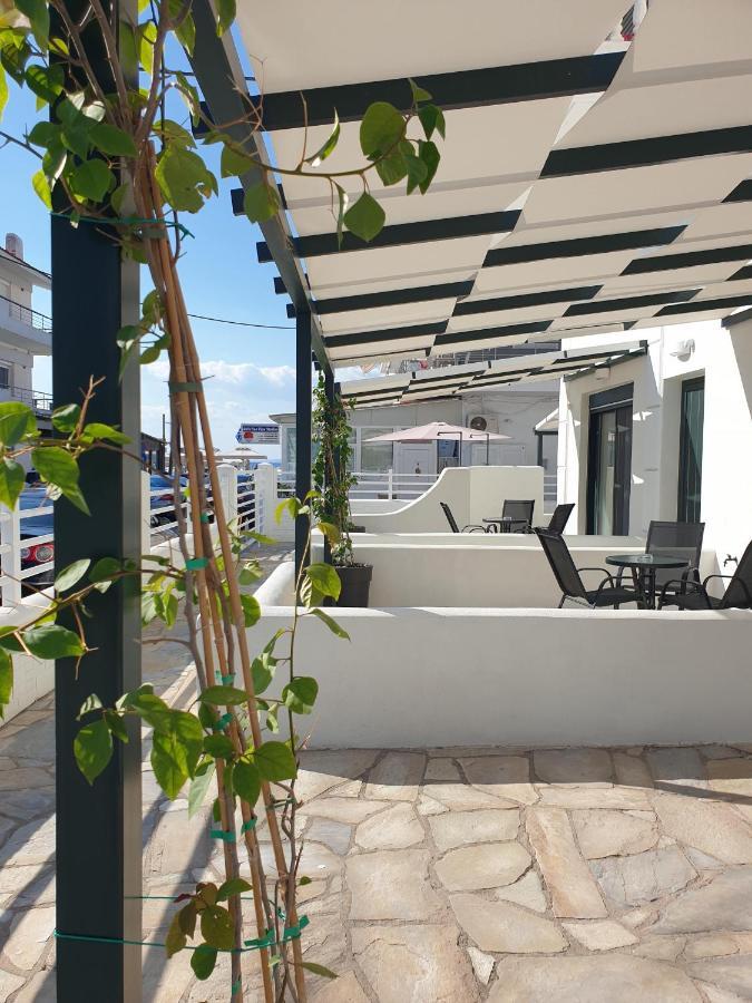 Eantos Studios And Suites Peraía Extérieur photo