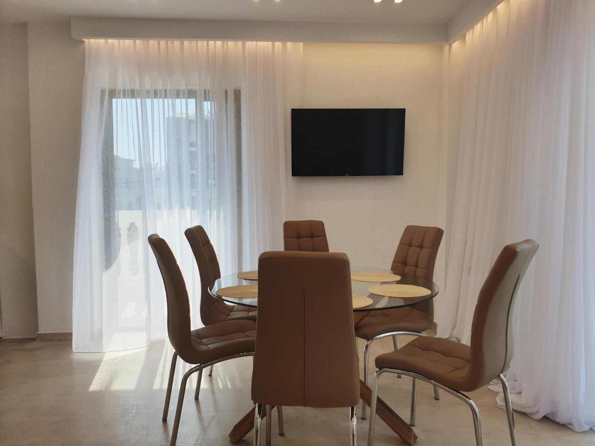 Eantos Studios And Suites Peraía Extérieur photo