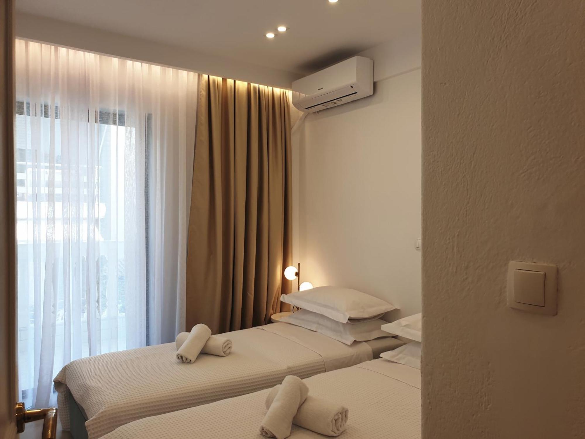 Eantos Studios And Suites Peraía Chambre photo