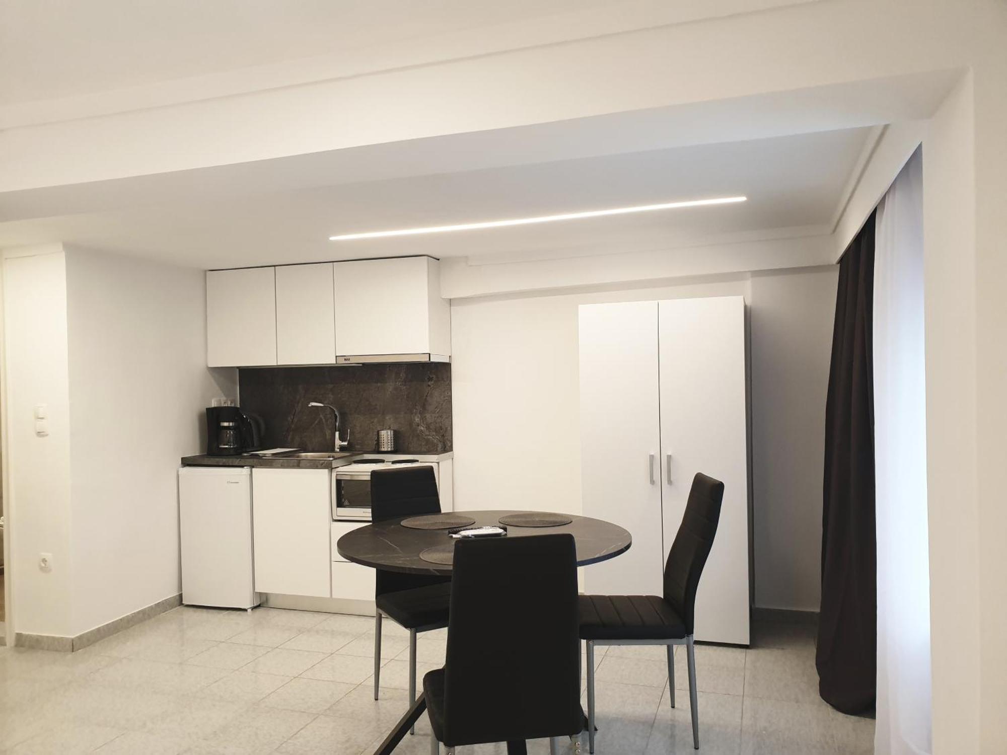 Eantos Studios And Suites Peraía Extérieur photo